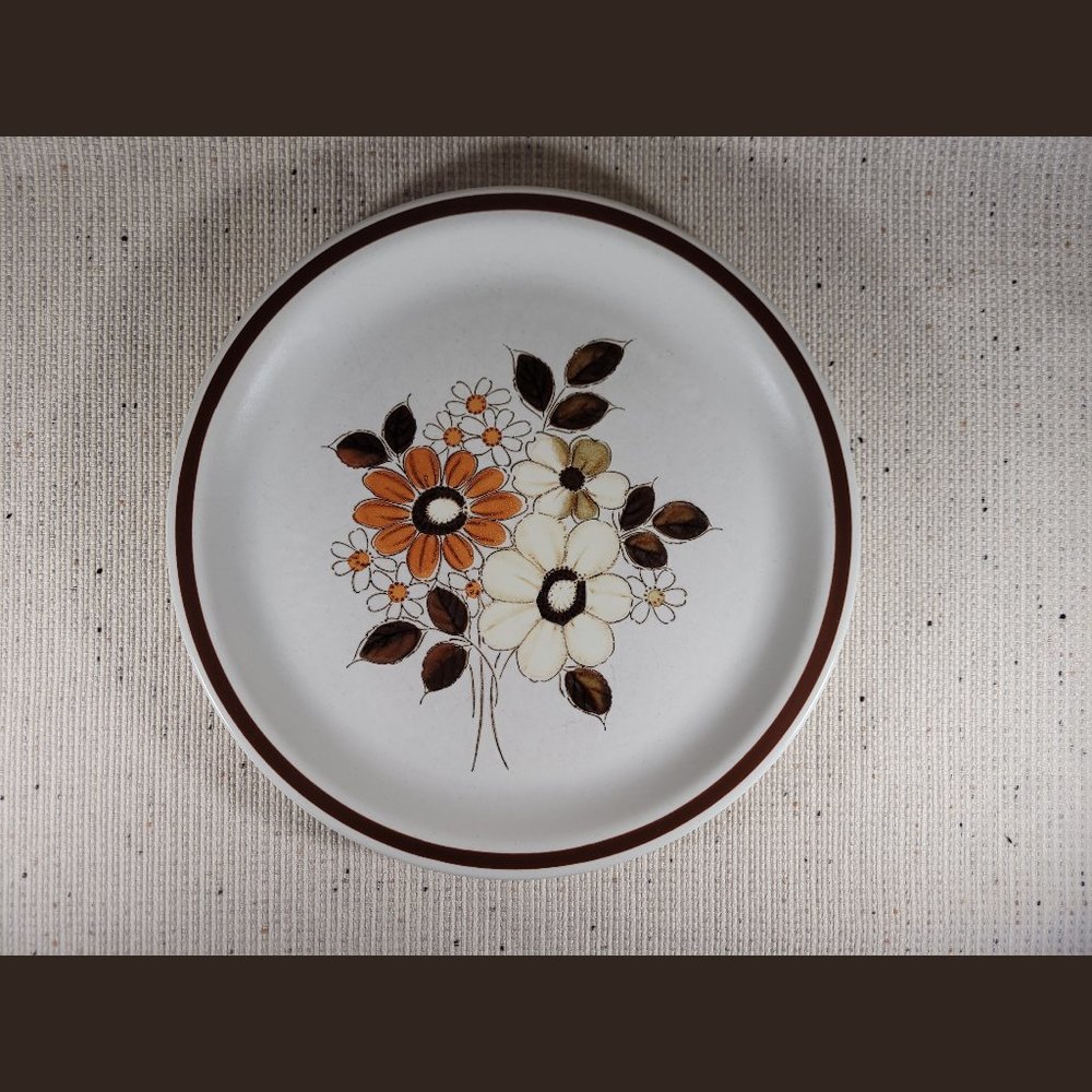 Woodhaven Collection Pleasant Grove – Vintage Dinner Plate